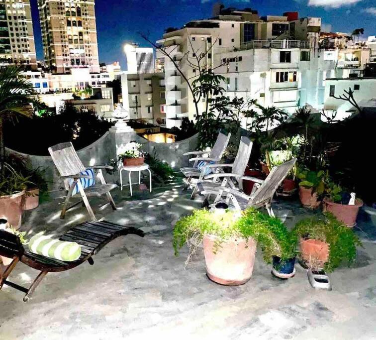 Fresh Tropical Colonial Style Walk-Up- Rooftop Terrace- Beach View San Juan Bagian luar foto
